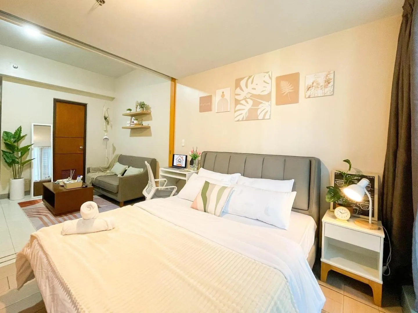 Top Bgc Condo Across Grand Hyatt Hotel #Oursw12K Manila